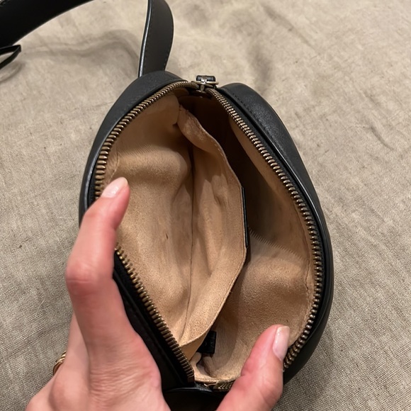 Gucci GG Marmont Matelassé Belt Bag - Picture 4 of 7